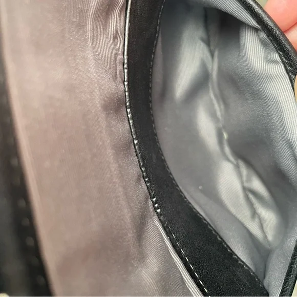 Coach Slim Duffle 9326 in Black - Picture 12 of 13